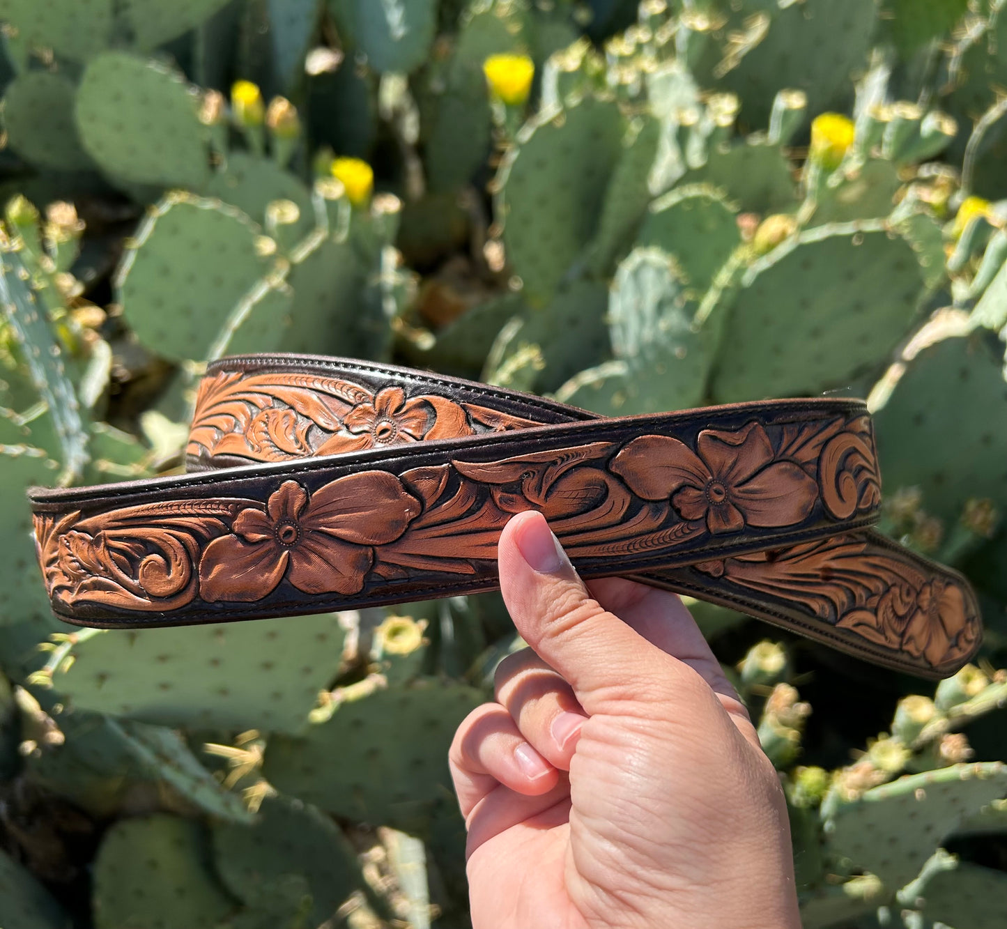 2-Toned - Full Floral Stock Belt