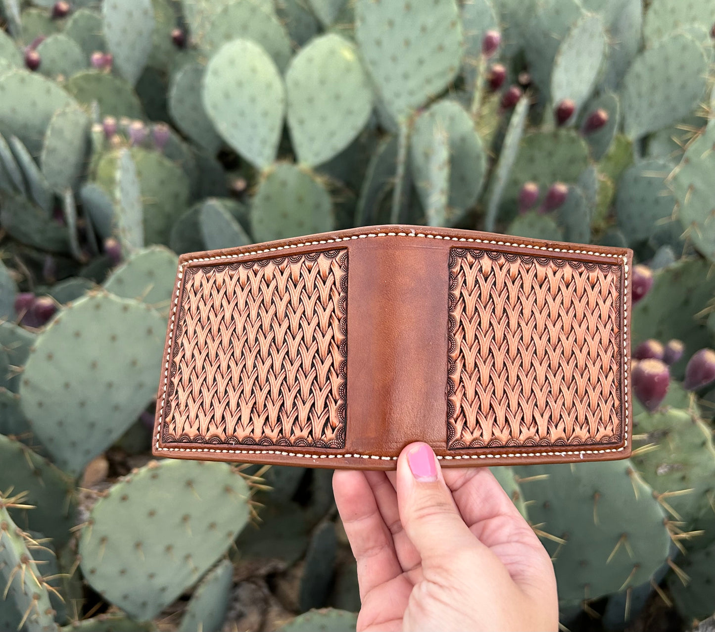 Geometric Stamped Bi-Fold