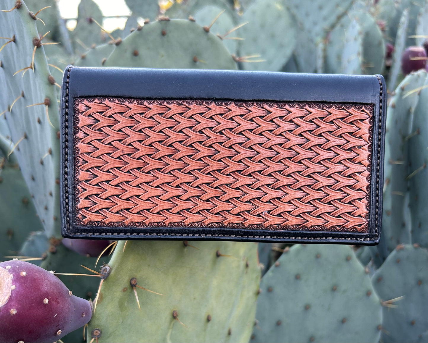 1/2 Tooled 1/2 Basket Roper Wallet