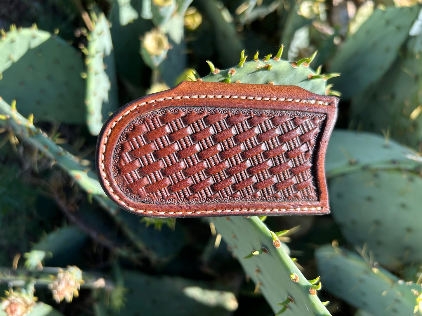 Basket Stamped Horizontal Knife Sheath