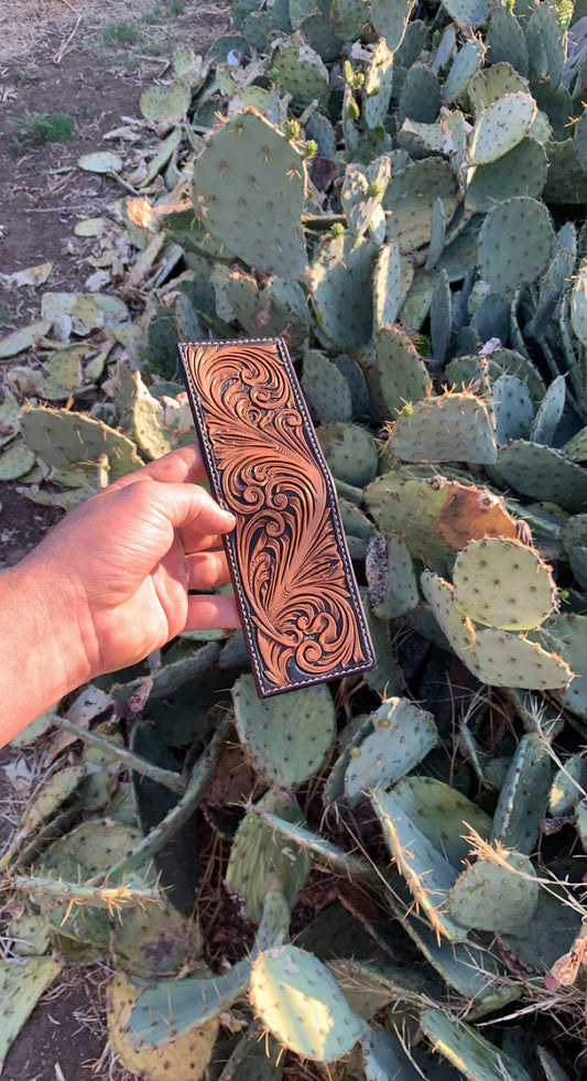 Fully tooled clip wallet